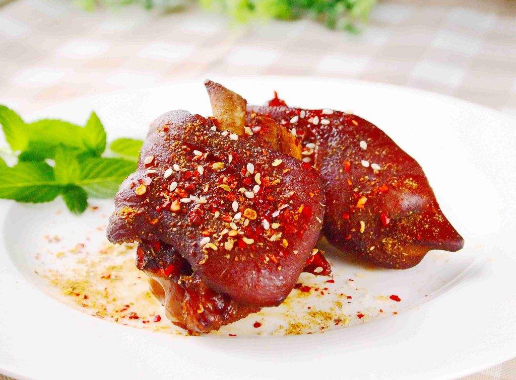 豬腳和哪些食材一起燉既好吃又營(yíng)養(yǎng)