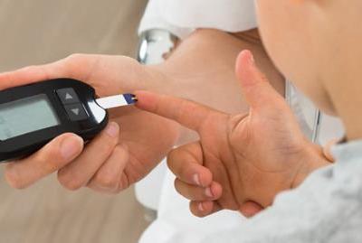 講解尿酸高問題是否跟腎虛有關聯