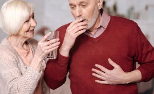 判斷老年人是否感染肺炎典型癥狀