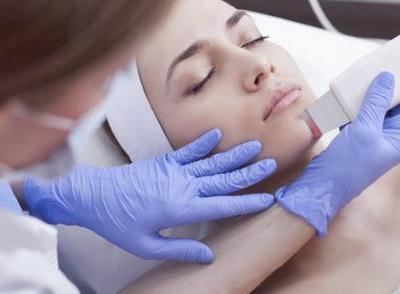 常吃富含維生素食物有效消除黑眼圈