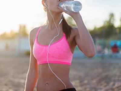 夏天時天氣悶熱不出汗身體有哪些疑點