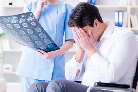 正確的頭部按摩手法預防脫發的按摩步驟講解