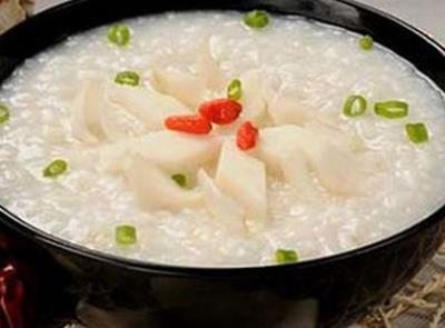 夏季避免中暑養生的重點注意飲食和心情