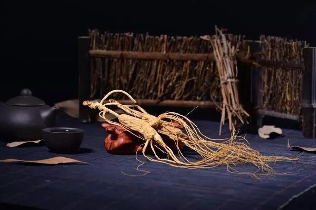 兩首養(yǎng)生打油詩，背熟，能頂一個(gè)半老醫(yī)生！（個(gè)人收藏，看看吧）