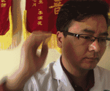 頭頂有一個健康養生丹，臨睡前十分鐘，調整全身上下血氣，尺寸病都趕走~