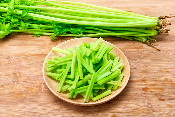 吃芹菜確實能降血脂嗎