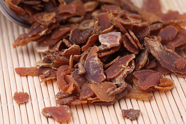 紅參泡水喝有哪些好處呢