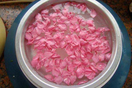 桃花粥怎么做 桃花粥的作用與功效