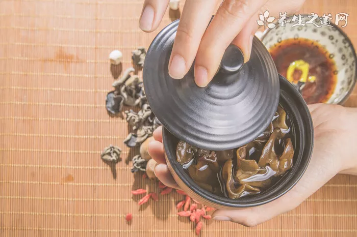 夏季養(yǎng)肝喝什么茶