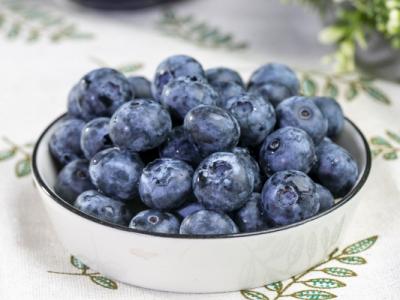 藍(lán)莓可以泡酒嗎 藍(lán)莓的功效和作用