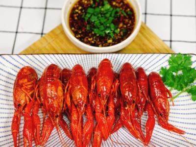 減肥期間可以吃小龍蝦嗎 減肥適合吃什么水果