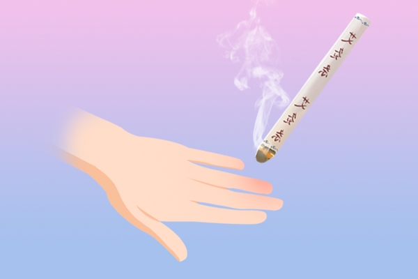 三伏天艾灸的最佳時間和禁忌 三伏天艾灸對身體的好處-易網(wǎng)<a href=http://www.gyfww.com/ target=_blank class=infotextkey>健康養(yǎng)生</a>網(wǎng) 三伏天艾灸的最佳時間和禁忌 三伏天艾灸對身體的好處