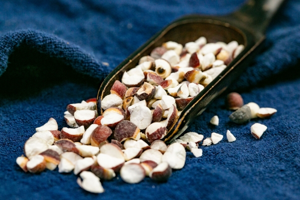 芡實薏米加什么最祛濕排毒 食材制作的烹飪小貼士-易網<a href=http://www.gyfww.com/ target=_blank class=infotextkey>健康養生</a>網 芡實薏米加什么最祛濕排毒 食材制作的烹飪小貼士