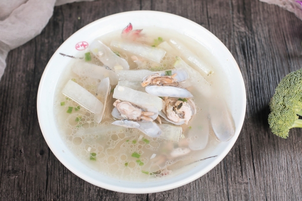 濕氣重的人能喝冬瓜湯嗎 濕氣重盡量六不吃