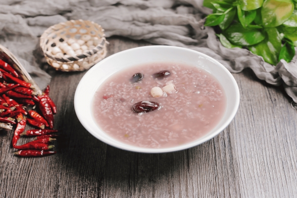 補血八寶粥有哪些材料