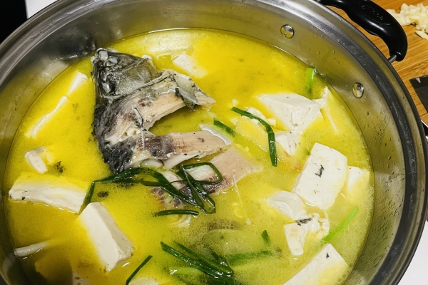 鯽魚湯的功效與作用、禁忌和食用方法
