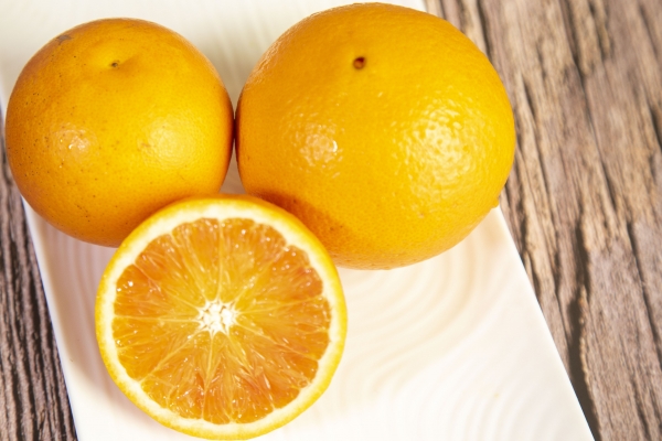 橙子的功效與作用、禁忌和食用方法