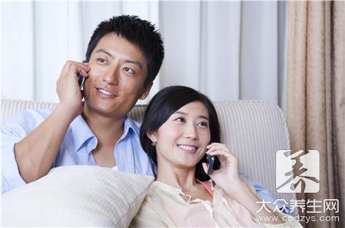 插進去一半帶點血絲是為什么？