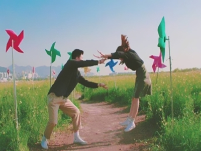 強(qiáng)吻女生的時(shí)機(jī)火速升溫