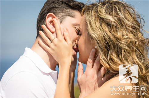 如何接吻更有感覺呢?這些技巧教給你 如何接吻更有感覺呢?這些技巧教給你