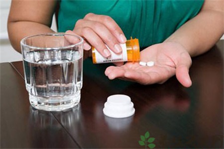 女性吃短效避孕藥有危害嗎？原來它是最佳的避孕方式