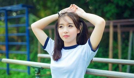 閨蜜們喜歡看放蕩男女的交換小說(shuō)遭我嫌棄，被狠狠教訓(xùn)了一番