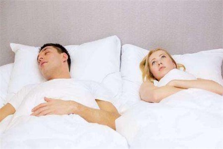 性生活多久一次最好？除了頻率，你需要注意的是性生活技巧