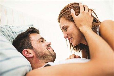 性生活多久一次最好？除了頻率，你需要注意的是性生活技巧