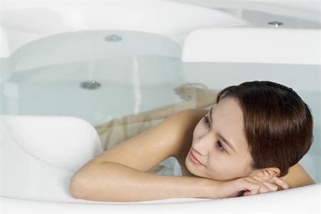 女人下面發(fā)癢怎么辦？是不是太放蕩？日常護(hù)理應(yīng)注意哪些