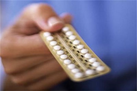 吃了避孕藥還會懷孕嗎?女性吃緊急避孕藥的危害-易網<a href=http://www.gyfww.com/ target=_blank class=infotextkey>健康養生</a>網 吃了避孕藥還會懷孕嗎?女性吃緊急避孕藥的危害