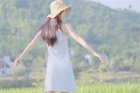 浪翁蕩熄的幸福生活 少婦和公公瘋狂做愛口述刺激又舒服