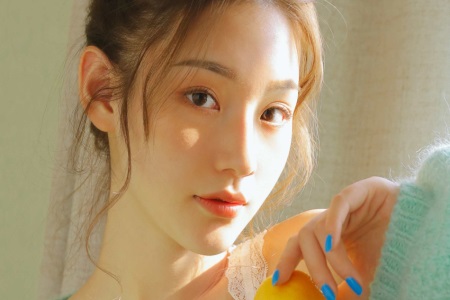 男朋友把電動(dòng)棒放在我下面 要我夾住不要把按摩器掉下來