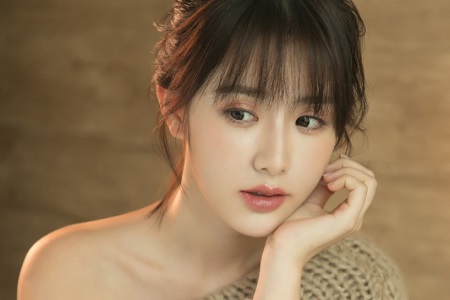 口述和男友第一次性接觸 他把我抱起來站著做