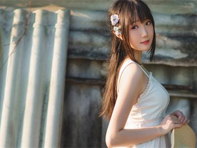 同學(xué)聚會朋友的未婚妻蹭我大腿 晚上喝醉酒來敲門尋歡作樂