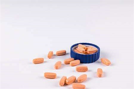 避孕藥什么時(shí)候吃有效？女性長期服用避孕藥需要注意的四點(diǎn)