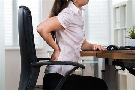 痔瘡怎么治？痔瘡便血了之后這三種治療方式著實有效