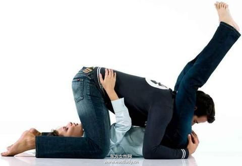 15張真人做愛姿勢示范圖片大全 總有一種適合你