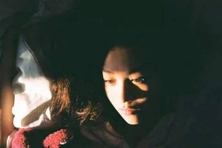 在一起久了感情會變淡嗎?兩性之間要如何維系親密關系?-易網健康<a href=http://www.gyfww.com/jkys/ target=_blank class=infotextkey>養生</a>網 在一起久了感情會變淡嗎?兩性之間要如何維系親密關系?