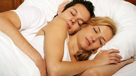 春季適度增加性生活，有利于人體代謝