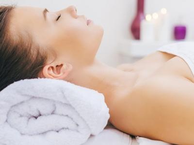 哪個睡姿會導致女性不孕？注意仰臥