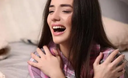 女人如何自己安慰自己動手 女的安慰自己動手