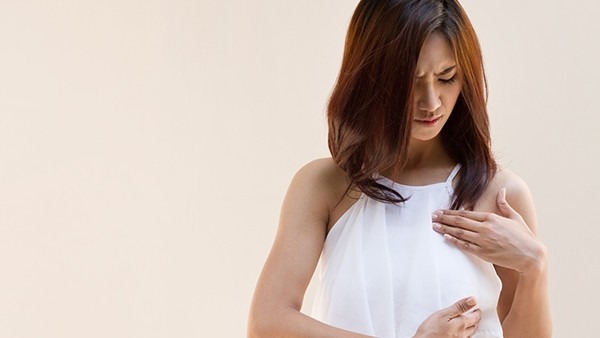 女人胸部為何有大有小 影響胸部發育的幾個因素