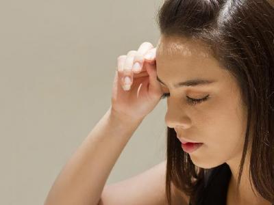 慢慢開(kāi)始加快你的速度 用手指給她帶來(lái)另類高潮快感