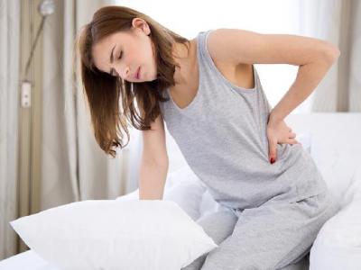 女人在上邊如何動會最舒適？不張開腿就可以女上位的性技巧