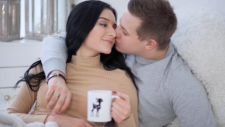 夫妻性生活平淡該如何增加趣味 幾個讓性生活更加完美的招數