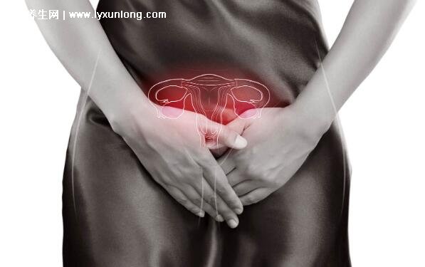 真實女生內膜破壞的圖片，剝脫的子宮內膜伴隨經血排出