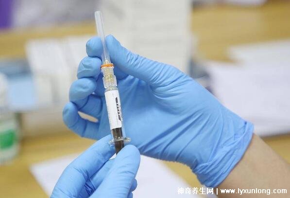 醫(yī)生朋友建議不打?qū)m頸癌疫苗，超過45歲不必打(4種人群不宜接種)