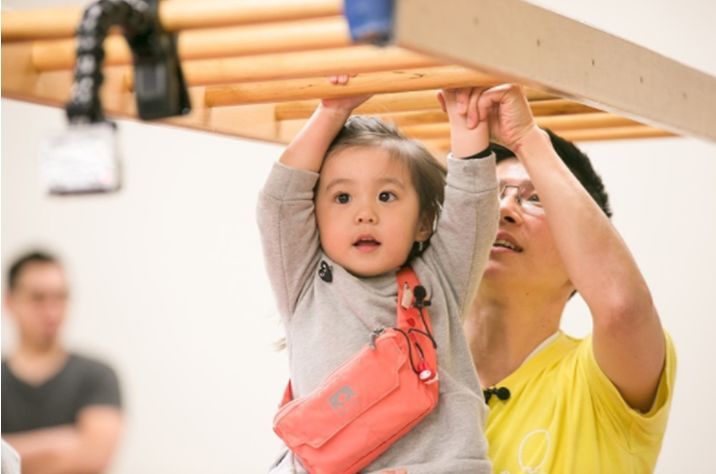 賈靜雯女兒咘咘變身健身小能手，小孩運動該注意哪4點？