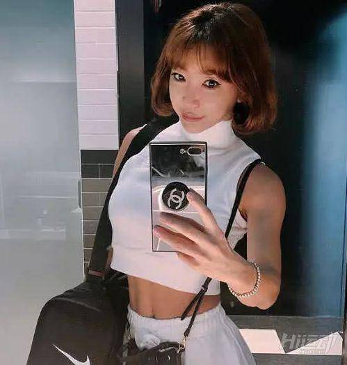 40歲老阿姨堅持健身數十年，實力證明健身真的可以駐顏