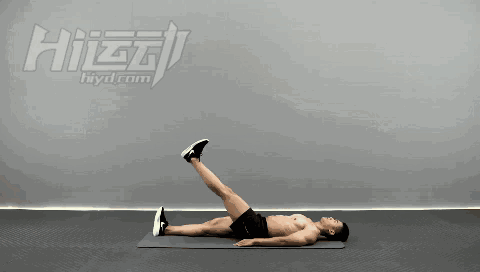 21歲女孩健身3年時間，擁有性感身材卻遭質疑是整形